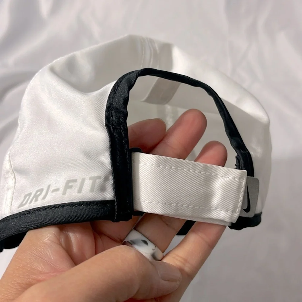 Nike Kids White Cap